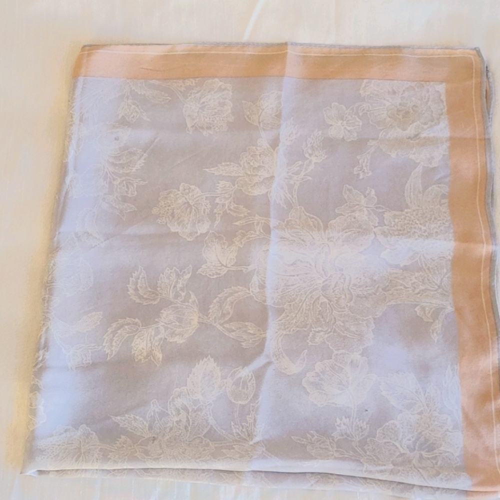 Lovely Scarf 78 x 78cm